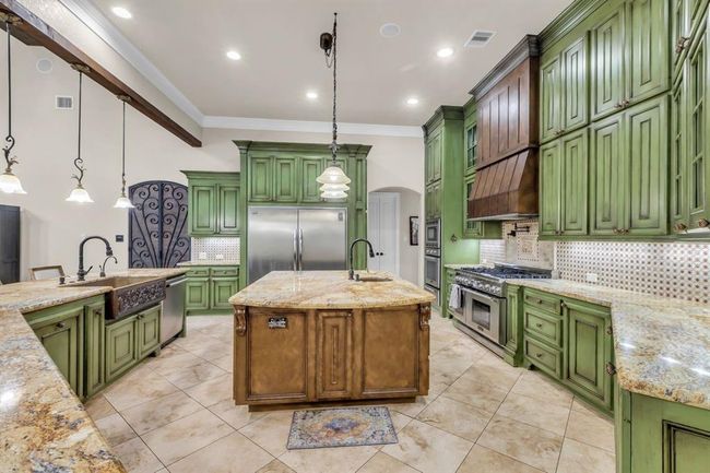 27919 Hansons Ct, House other with 5 bedrooms, 5 bathrooms and 3 parking in Spring TX | Image 9