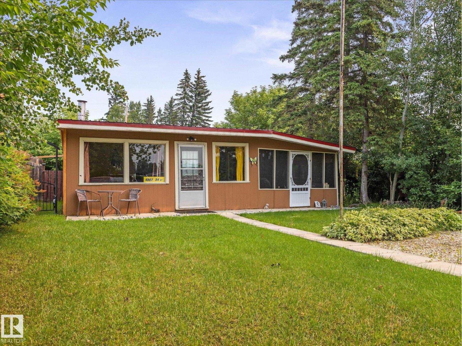 Residential in Rural Lac Ste. Anne County