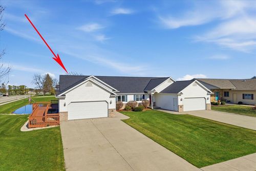 11 S 1st Street, Oostburg, WI, 53070 | Card Image