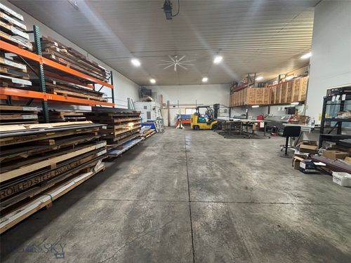 ste-c-845 Glider Ln, Belgrade, MT, 59714-9828 | Card Image