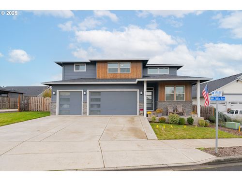 1900 Nw 26th Ave, Battle Ground, WA, 98604-8296 | Card Image