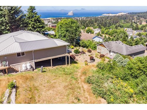 2-7490 Elderberry Ln, Pacific City, OR, 97135 | Card Image