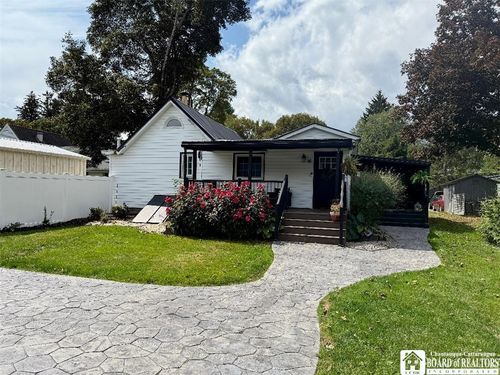 16 Marvin Ave, Lakewood, NY, 14750-1325 | Card Image