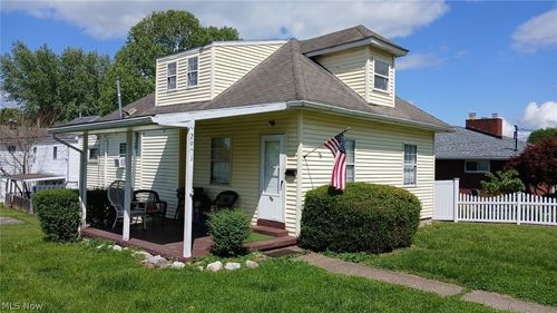 2901 27th St, Parkersburg, WV, 26104-2712 | Card Image