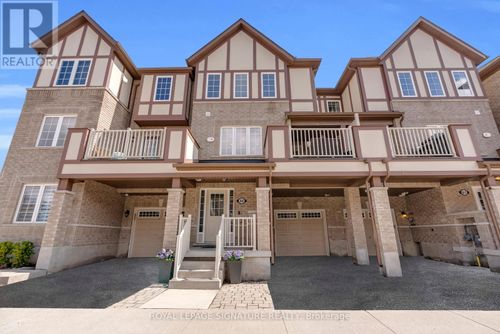 60-22 Spring Creek Dr, Hamilton, ON, L8B0X4 | Card Image