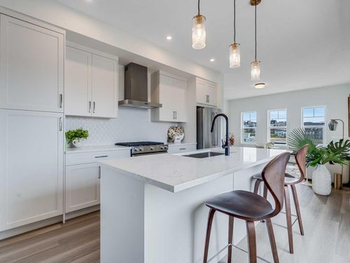 1306-200 Southridge Dr, Okotoks, AB, T1S0B2 | Card Image