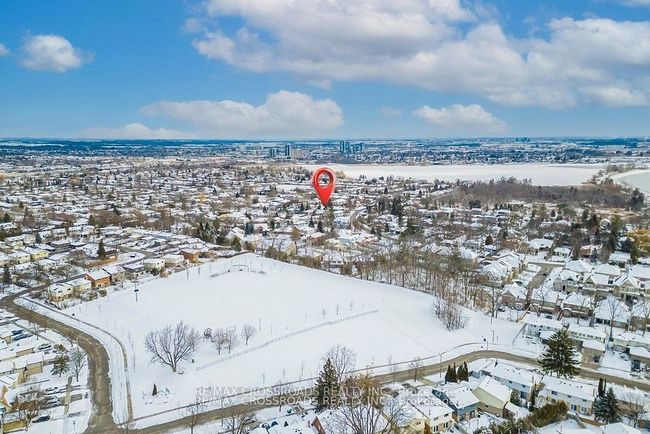 696 Hillview Cres, House other with 6 bedrooms, 5 bathrooms and 10 parking in Pickering ON | Image 50