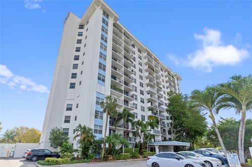 apt-8c-1800 N Andrews Ave, Fort Lauderdale, FL, 33311-3904 | Card Image
