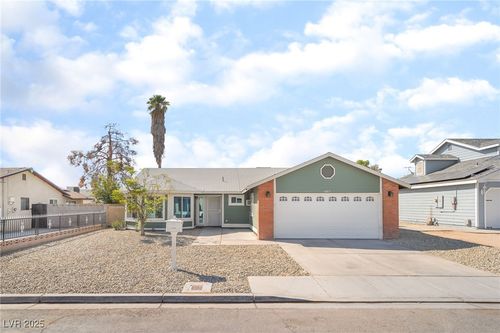 4065 E New York Ave, Las Vegas, NV, 89104-5245 | Card Image