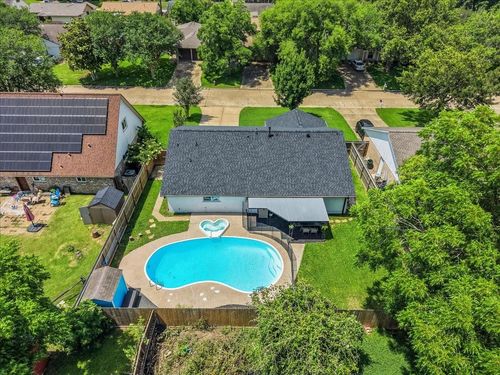 2107 Yorktown Court S, League City, TX, 77573 | Card Image