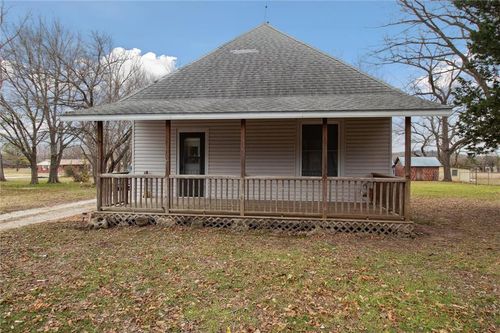 350 W Mound Rd, Fredonia, KS, 66736-2056 | Card Image