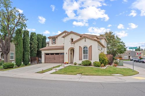 3662 W River Drive, Sacramento, CA, 95833 | Card Image