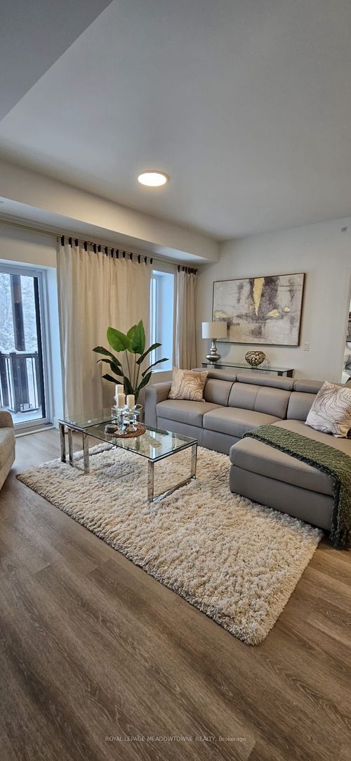 204-19B West St N, Fenelon Falls, ON, K0M1N0 | Card Image