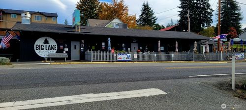 18247 State Route 9, Mount Vernon, WA, 98274-8156 | Card Image