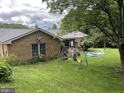 6395 Springfield Pike, Points, WV, 25437-8500 | Card Image