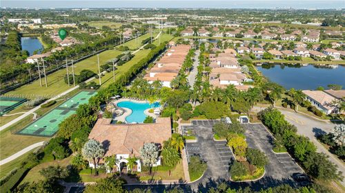 3990 Nw 85th Ave, Pembroke Pines, FL, 33024-5022 | Card Image