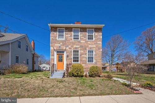 42 W Main St, ALLOWAY, NJ, 08001-3003 | Card Image