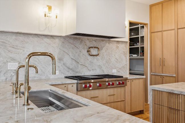 6206 Piping Rock Ln, House other with 4 bedrooms, 5 bathrooms and 6 parking in Houston TX | Image 15