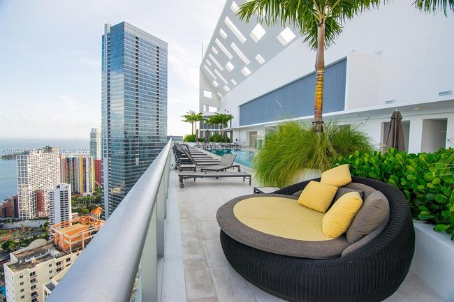 APT-3003 - 1300 Brickell Bay Dr, Condo with 2 bedrooms, 2 bathrooms and null parking in Miami FL | Image 17