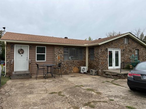 1604 W Childress St, Morrilton, AR, 72110-3220 | Card Image