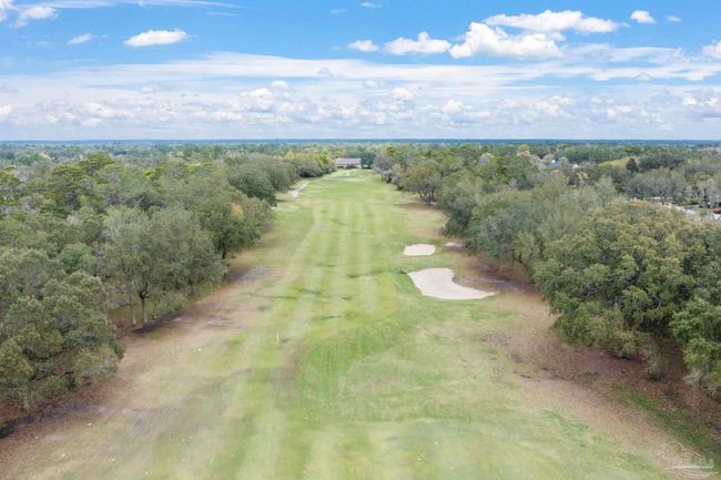 7008 Turnberry Cir, House other with 4 bedrooms, 2 bathrooms and 3 parking in Navarre FL | Image 57