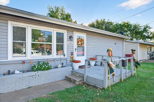 2321 N Shannon St, Sherman, TX, 75092-2643 | Card Image