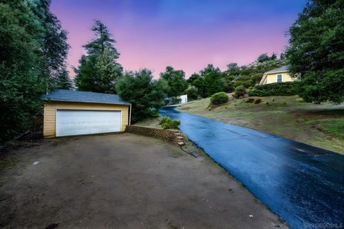 7570 Corte Madera Rd, Pine Valley, CA, 91962-4832 | Card Image
