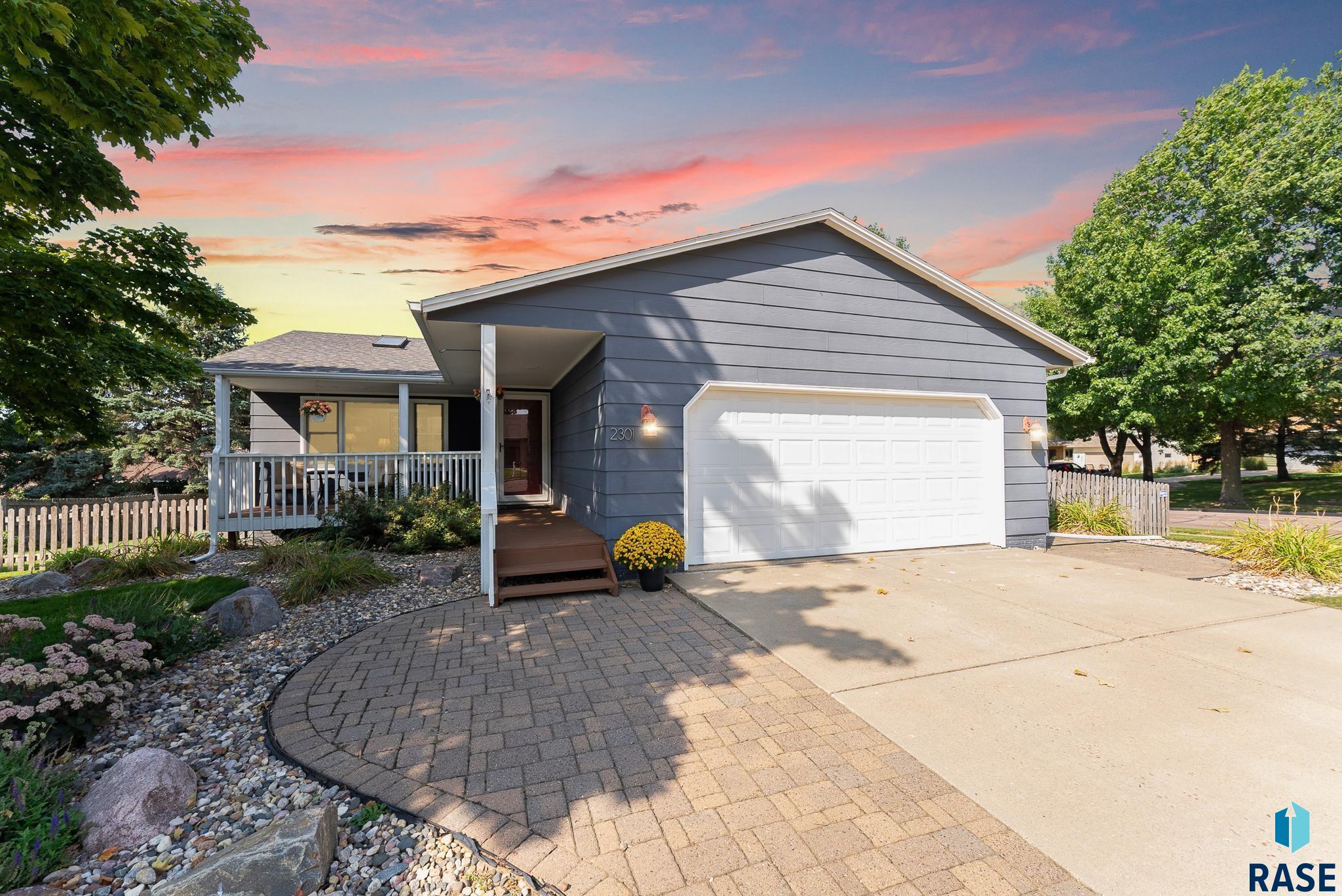 Pepper Ridge Ave, Sioux Falls, SD 57103