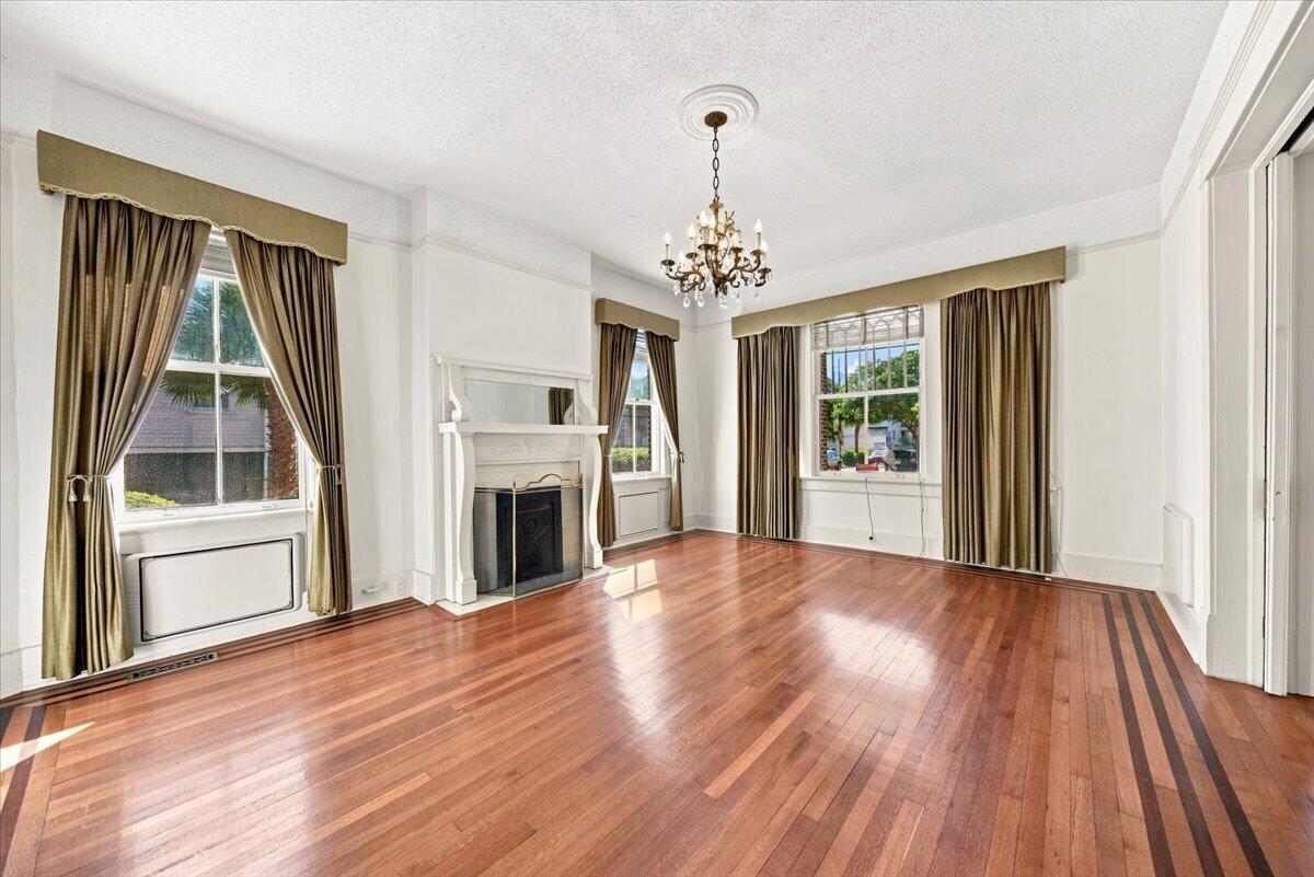 Residential in Charleston 4