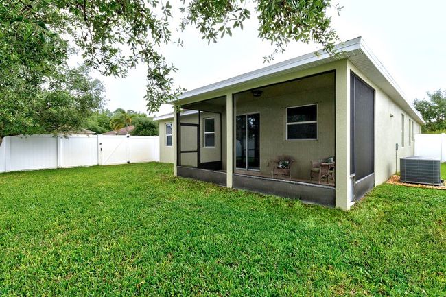 100 Elena Dr, House other with 4 bedrooms, 2 bathrooms and null parking in Sebastian FL | Image 27