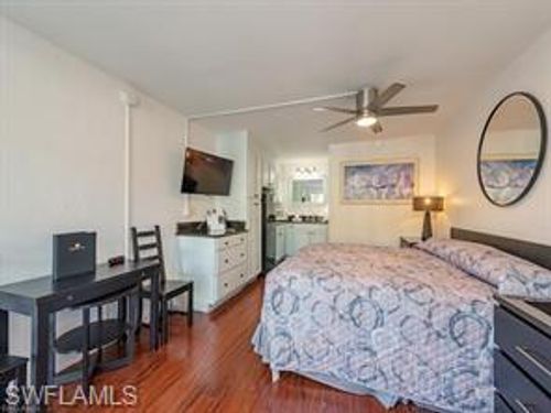 109-2555 Tamiami Trl N, NAPLES, FL, 34103-4408 | Card Image