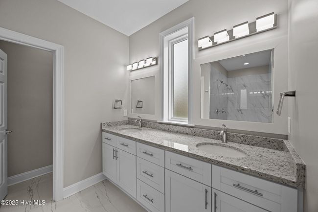 Primary Bath | Image 33