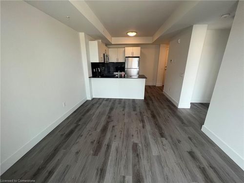 413-103 Roger St, Waterloo, ON, N2J0G2 | Card Image