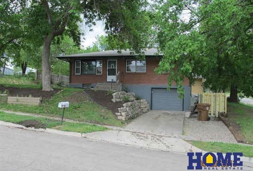 1326 Nelson Street, Lincoln, NE, 68521 | Card Image