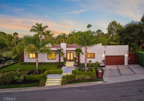 4060 Harclare Ln, Encino, CA, 91436-3725 | Card Image