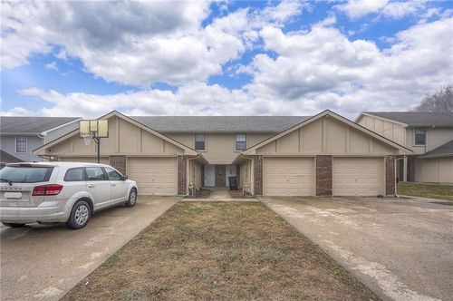 07-18901-07 E Lexington Rd, Independence, MO, 64058-1166 | Card Image