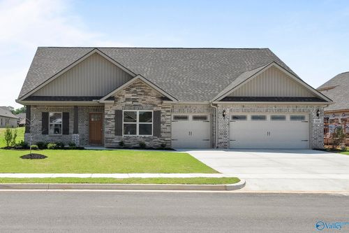 311 Wanto Ln, Huntsville, AL, 35811-1367 | Card Image