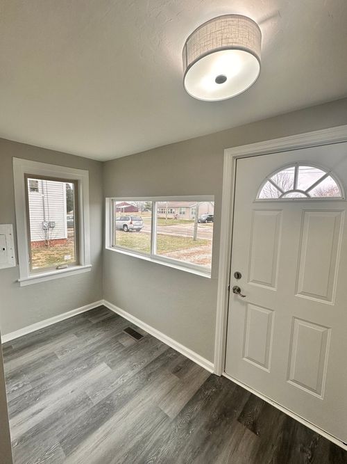 920 Hall St, Streator, IL, 61364-3504 | Card Image