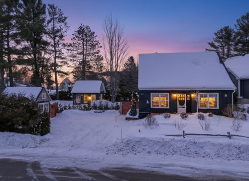 84 Rue Robert, Magog, QC, J1X3W2 | Card Image