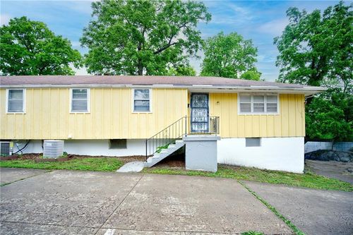 1836 78th St, Kansas City, MO, 64132-3453 | Card Image