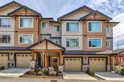 17 - 11305 240 St, Townhouse with 3 bedrooms, 2 bathrooms and 2 parking in Maple Ridge BC | Image 1