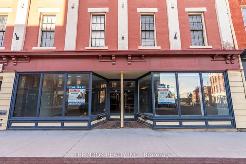 {{alt}} | Card Image