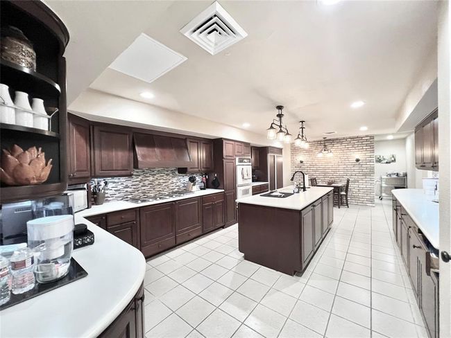 Kitchen | Image 18