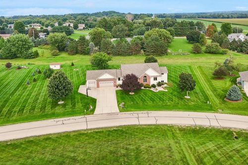 6572 Kimberly Way, Windsor, WI, 53532 | Card Image