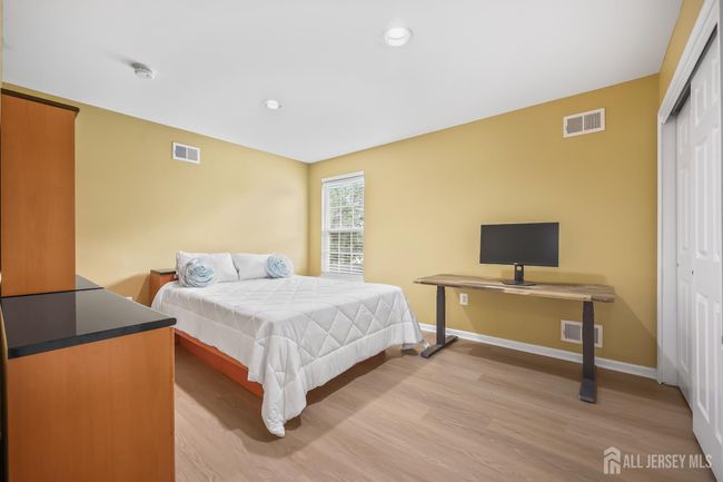 1004 Antoinette Dr, House other with 5 bedrooms, 3 bathrooms and null parking in Monroe NJ | Image 25