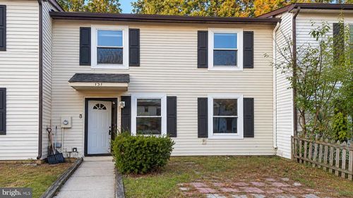 131 Hampshire Rd, SICKLERVILLE, NJ, 08081-2111 | Card Image