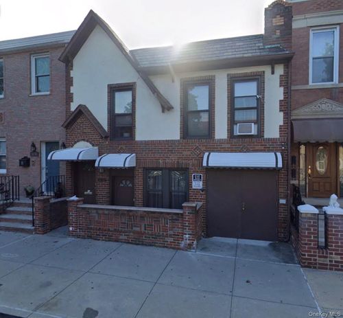 32-67 36th St, Astoria, NY, 11106-1103 | Card Image