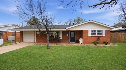 755 Crestwood Dr, Abilene, TX, 79603-5603 | Card Image