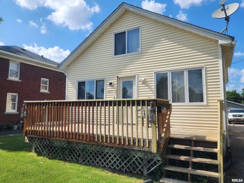3217 18th Ave, Rock Island, IL, 61201-2945 | Card Image