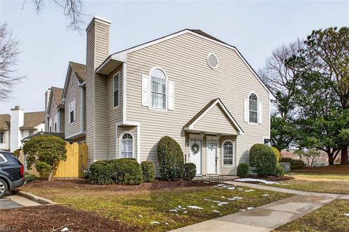 1724 Cottenham Ln, Virginia Beach, VA, 23454-6402 | Card Image